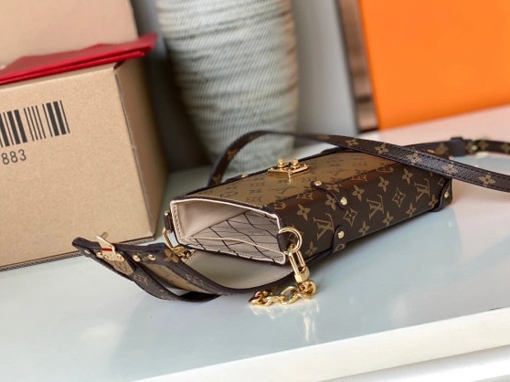 VUITTON VERTICAL POCHETTE TRUNK LOUIS 0727